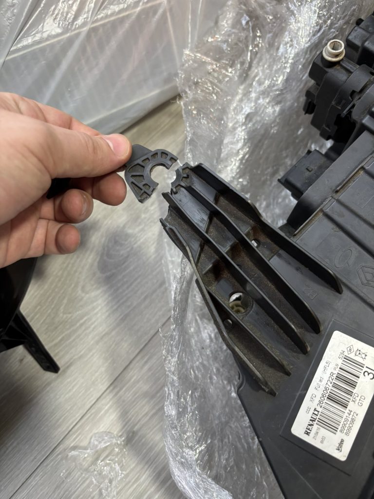 Reparație Faruri Фары стопы – RePlastMD Chișinău