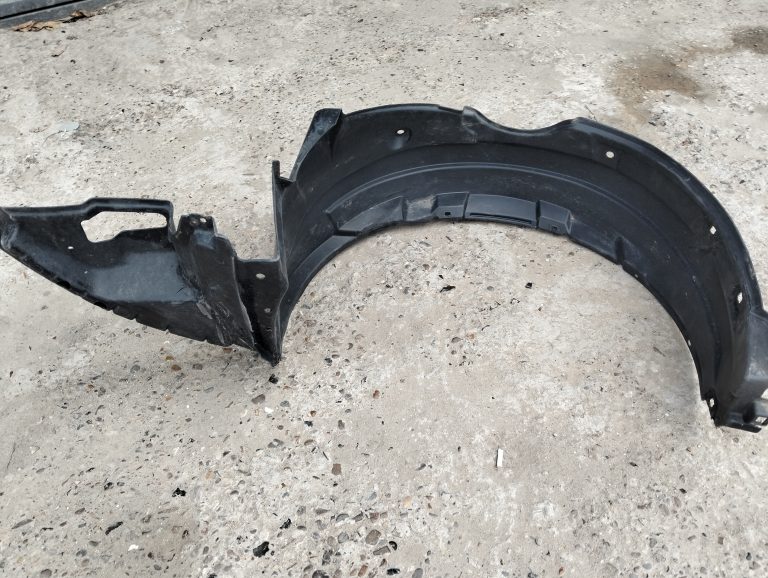 Reparație Podkrilnik – RePlastMD Chișinău