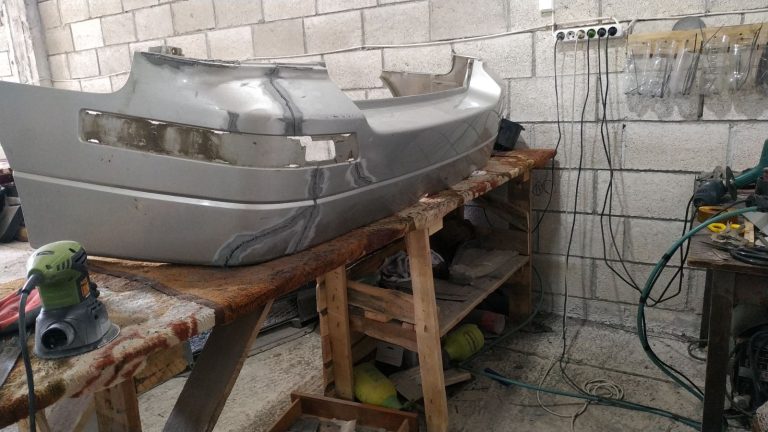 пластик как новый rezistent sigur colț vopsire – RePlastMD Chișinău