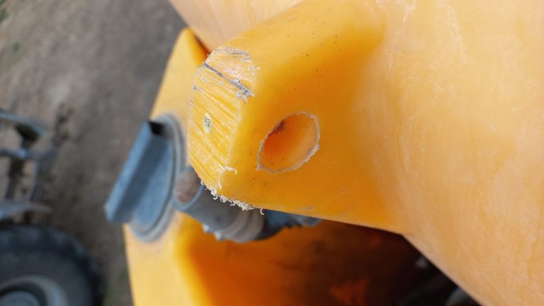 Piesă clemă rezistent reparație modern – RePlastMD Chișinău