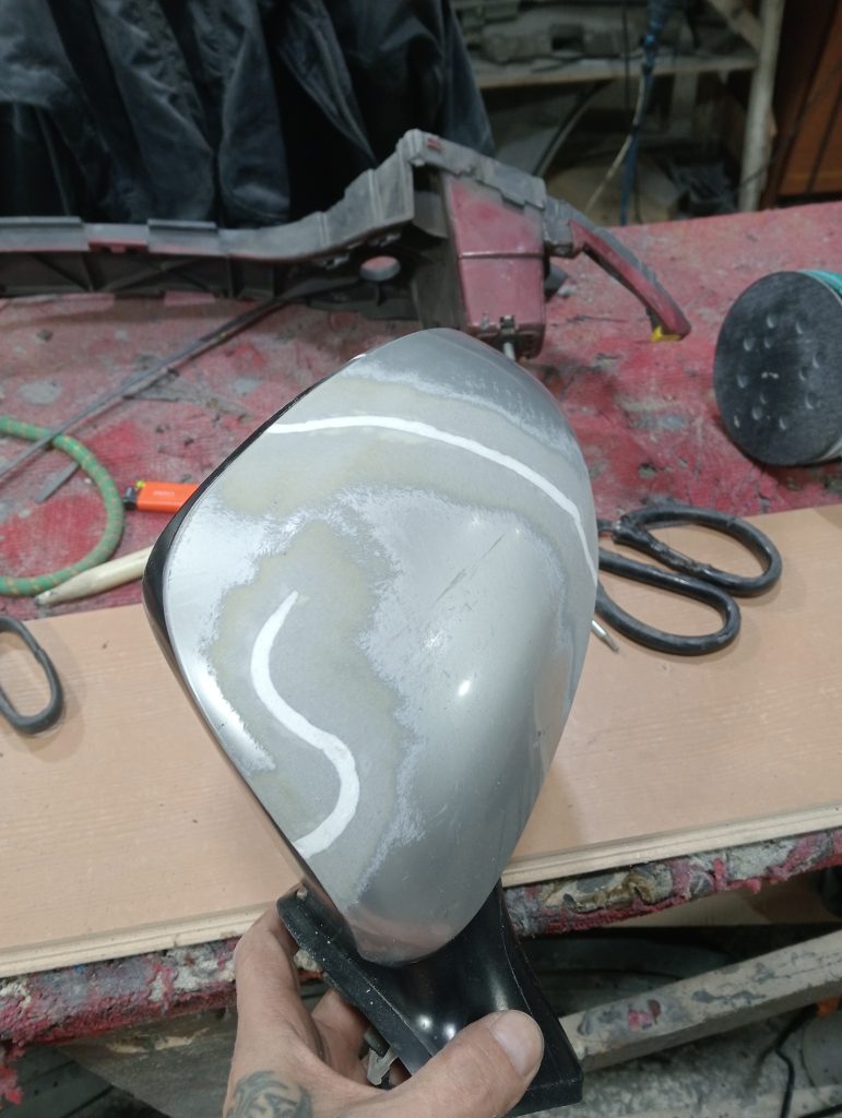 Media af1qipm9o8guscezzwpjflykbapwcwn4xj0leaag – Reparație plastic auto Chișinău