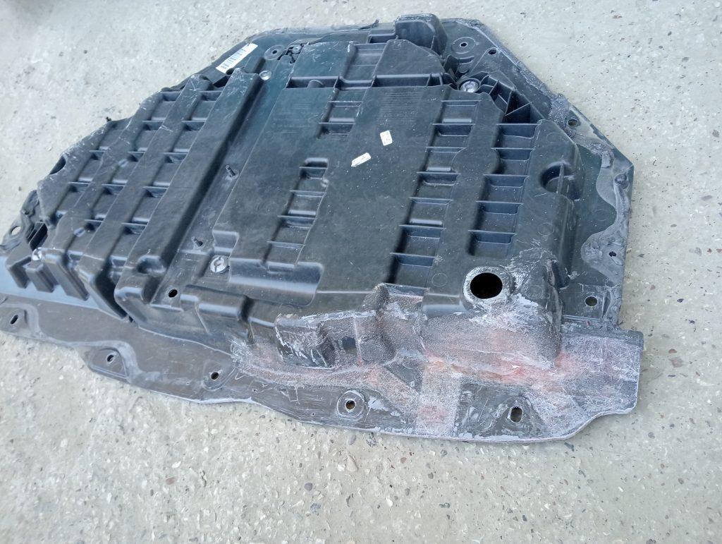 Media af1qipmba1j68qnufx7wdvm8dsdm msggokypo w – Reparație plastic auto Chișinău