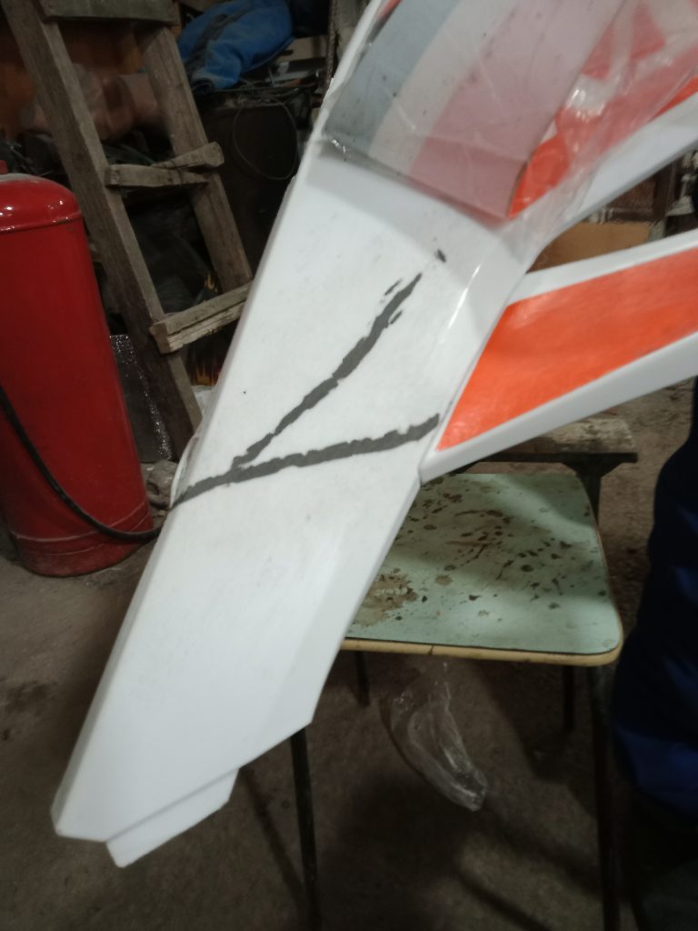 Lipire carcasă rapid colț reparație – RePlastMD Chișinău