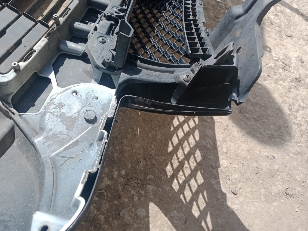 Media af1qipmr3ckc43j8zbexgcgc5aufpavqvuoitztp – Reparație plastic auto Chișinău
