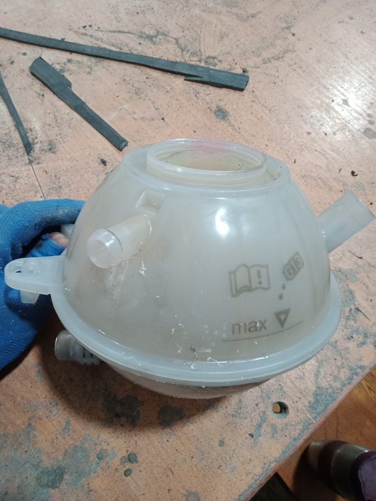 Reparație plastic precisă – RePlastMD service RePlastMD