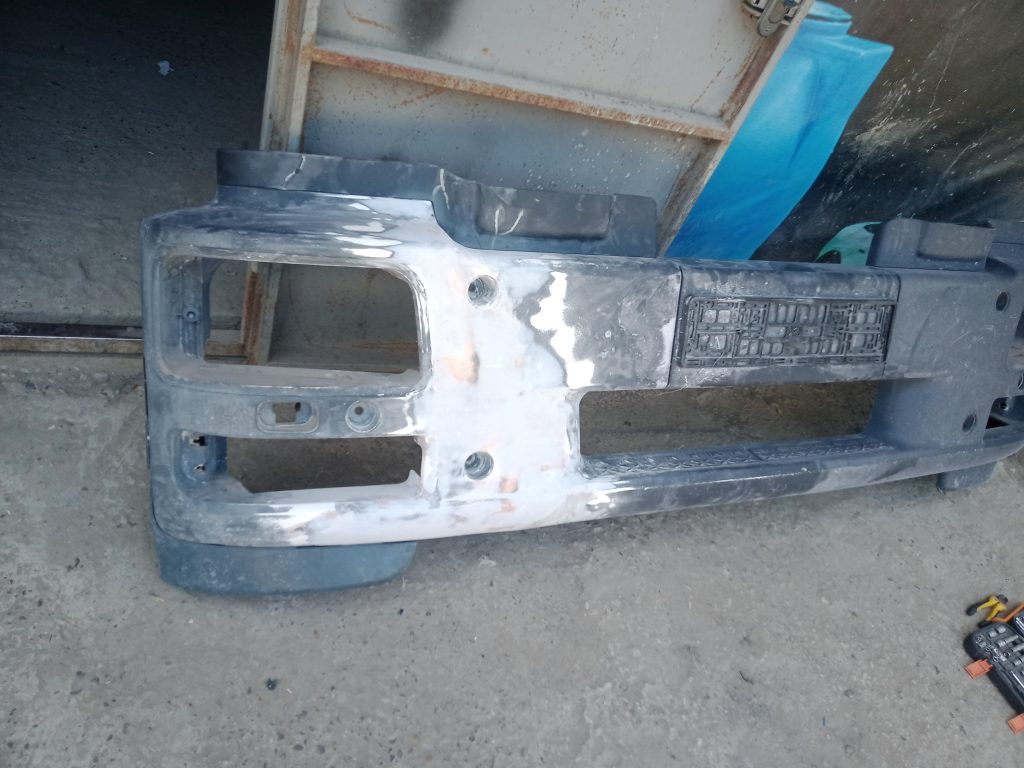 Media af1qipnbsovdjyw1yvmeuoqihf9vygp8nhjupulp – Reparație plastic auto Chișinău