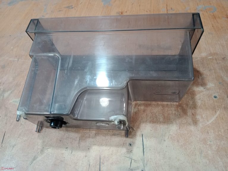 Lipire detaliu profesională – RePlastMD Ciocana