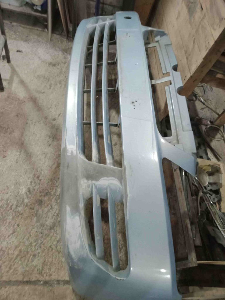 Reparație panou auto durabilă – RePlastMD Chișinău