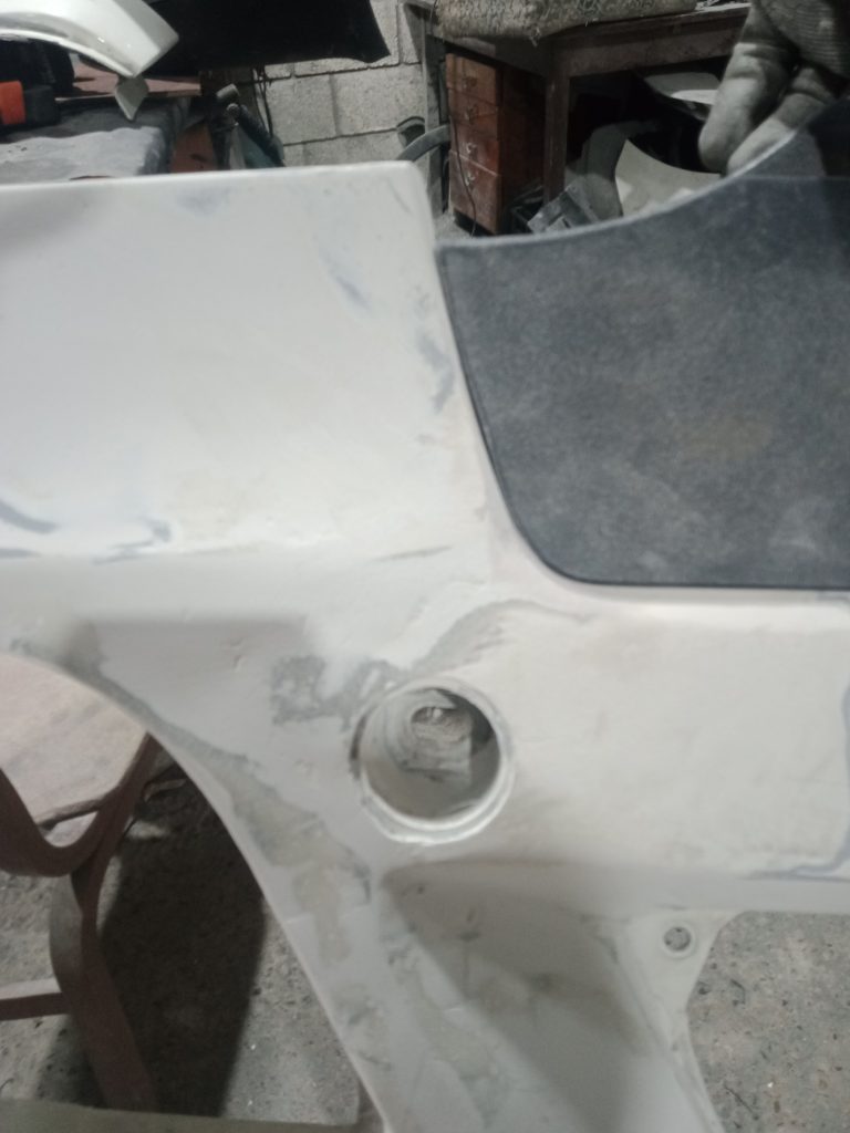 Reparație plastic rapidă – RePlastMD atelier RePlastMD