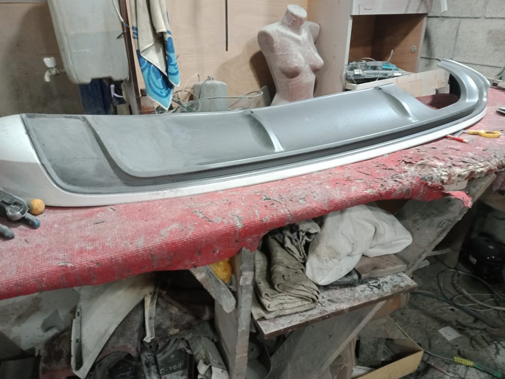 Media af1qipo9d6vedumih6y5xbx8ms7dii9vzxsl_jmd – Reparație plastic auto Chișinău