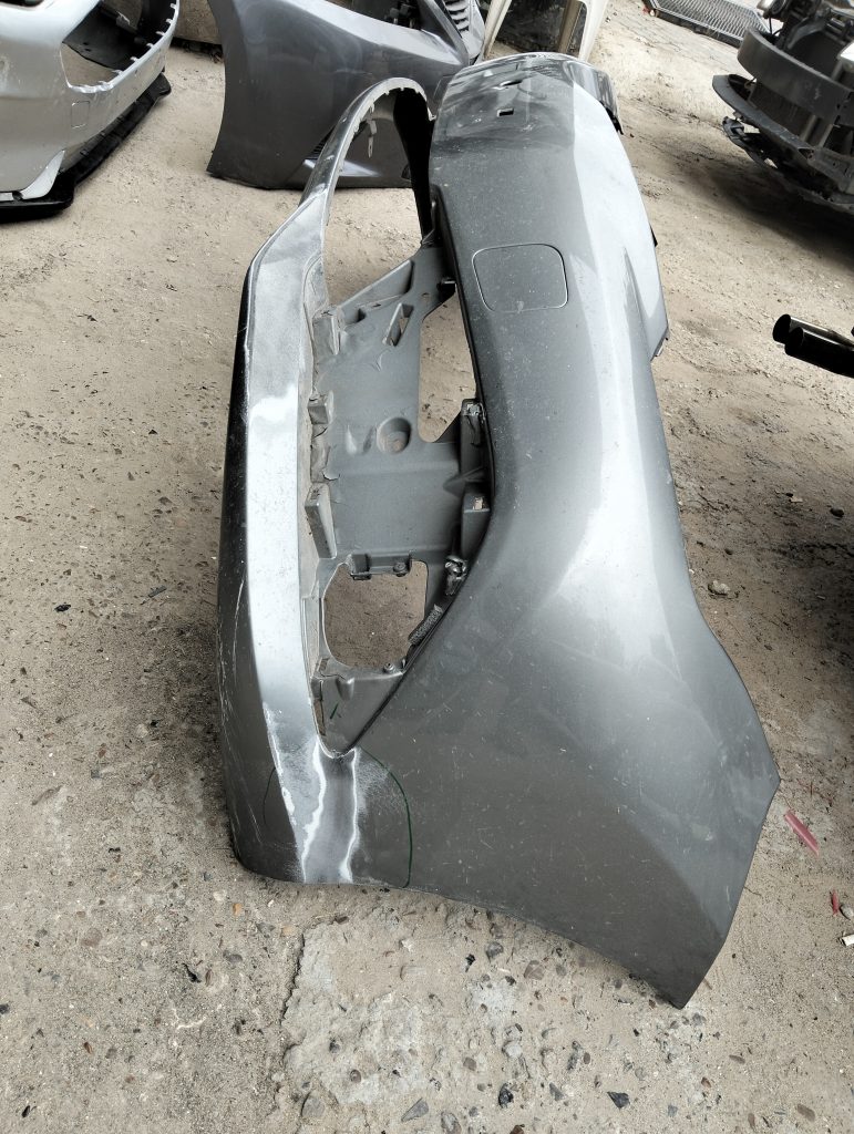 Media af1qipobqiycfu75frglu1devv4idjseyhl9uxjy – Reparație plastic auto Chișinău