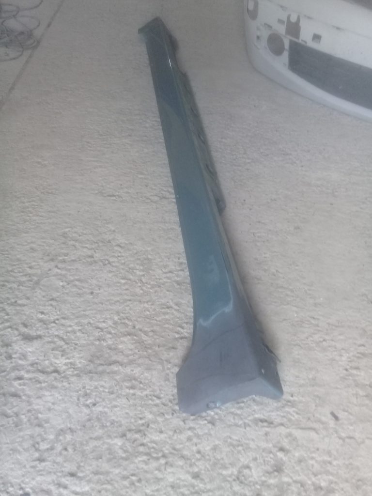 Lipire panou auto durabilă – RePlastMD Chișinău