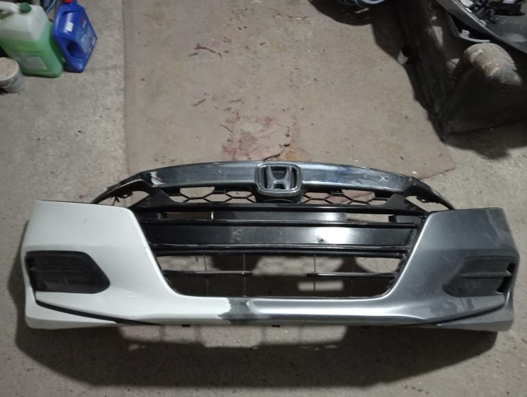 Reparație panou auto rapidă – RePlastMD Moldova