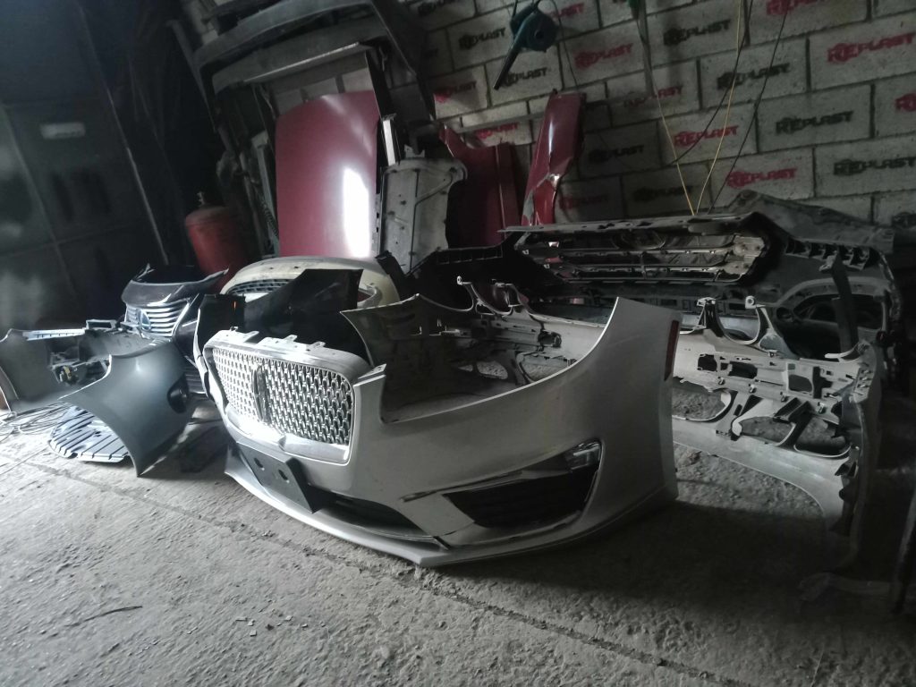 Media af1qipolthmrshqoxpfev2nlpykicqvojl7j3tlp – Reparație plastic auto Chișinău