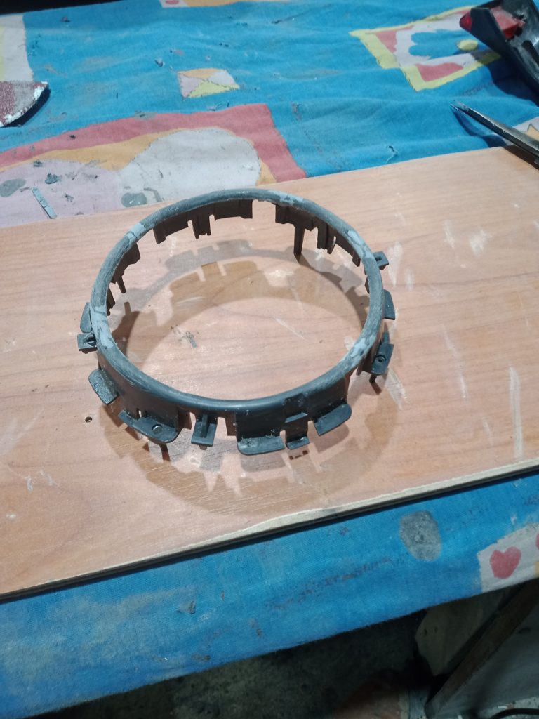 Reparație detaliu precisă – RePlastMD atelier RePlastMD