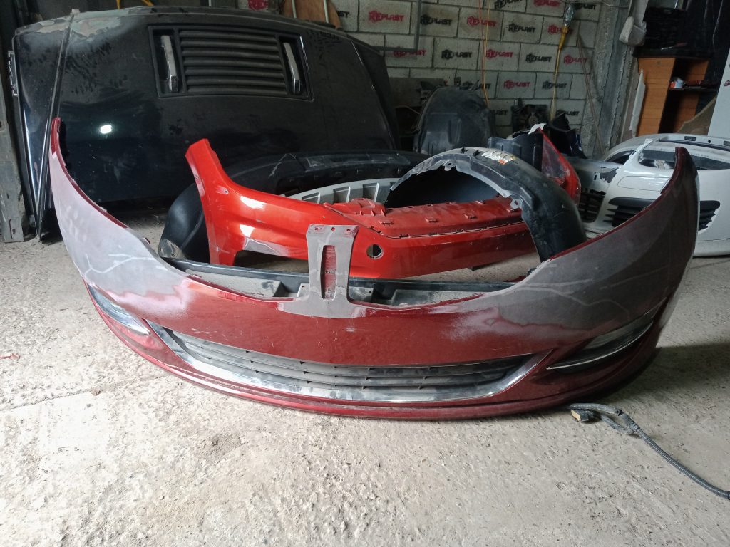 Media af1qipp1bhymvax4ik1ke6ihnqace7obmalkx0kb – Reparație plastic auto Chișinău