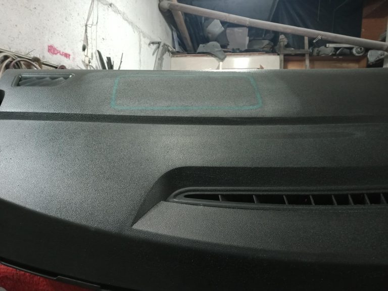 Reparație panou auto rapidă – RePlastMD atelier RePlastMD