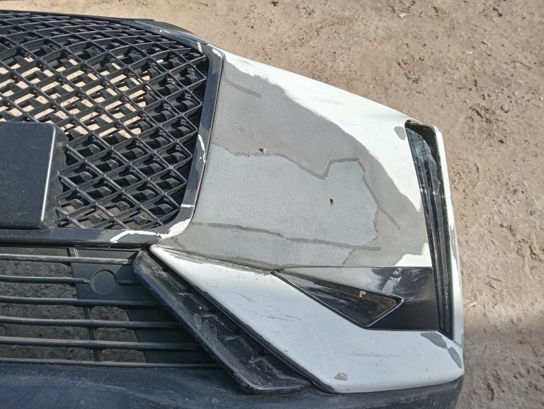 Reparație carcasă auto durabilă – RePlastMD atelier RePlastMD