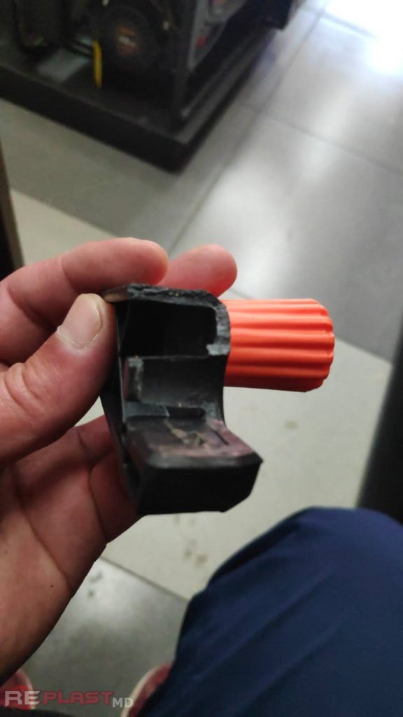 Media af1qippp3hekfiz3joq1dmgwadgddmkftm4x8w9w – Reparație plastic auto Chișinău