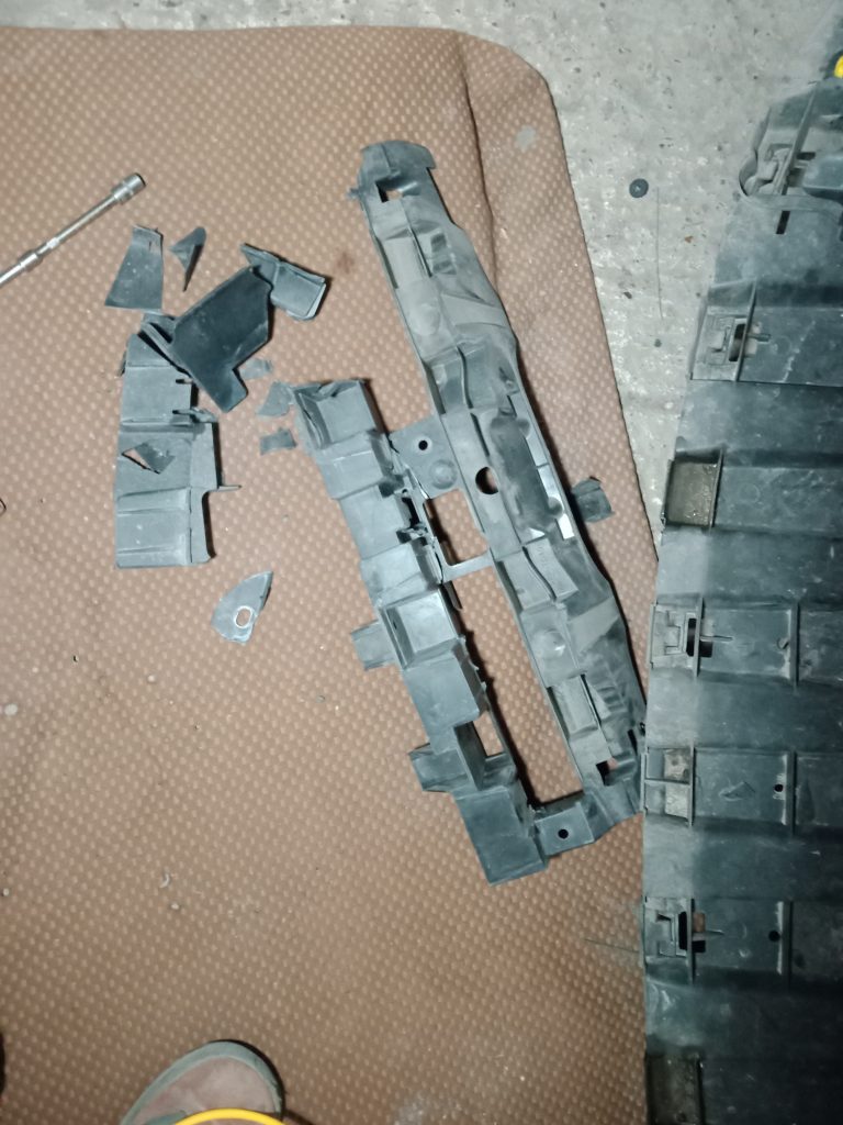 Reparație element plastic durabilă – RePlastMD Moldova