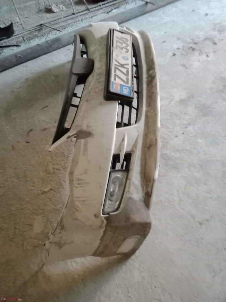 Lipire panou auto precisă – RePlastMD Chișinău